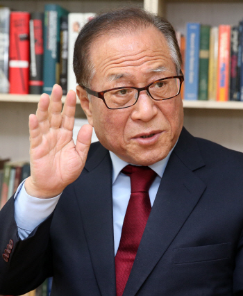 "김정은, 북한의 덩샤오핑 될수 있다…경제발전 위해 대화나서"