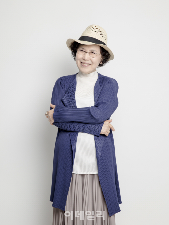 '연극계 대모' 박정자 '정오의 음악회' 새 해설자로