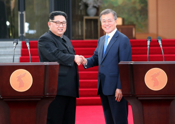 2018 남북정상회담 "남북 교류협력 활성화, 분단 이질성 완화할 것"