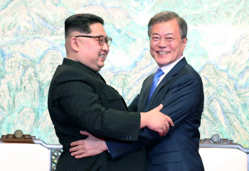 ⑤"北 김위원장 포옹하듯 야당도 안아주길"