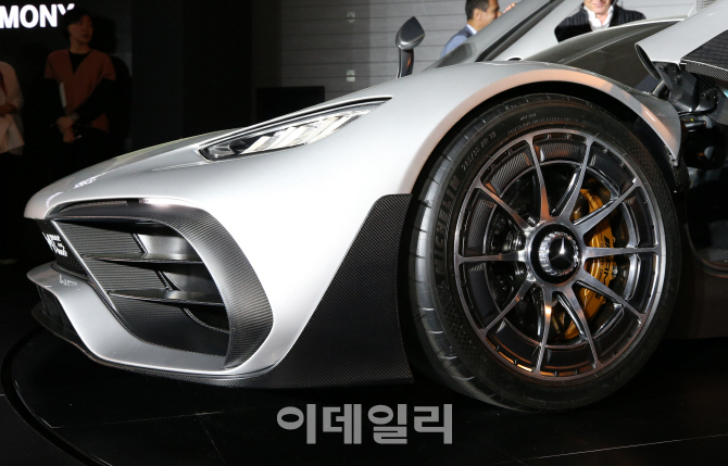 [포토]'메르세데스-AMG 프로젝트 원', 퍼포먼스 럭셔리의 완벽한 구현