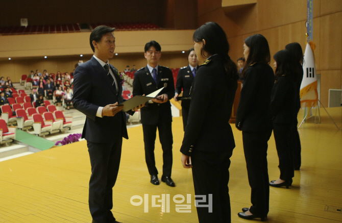 김영문 관세청장, 새내기 관세공무원 191명 공직생활 첫걸음 응원
