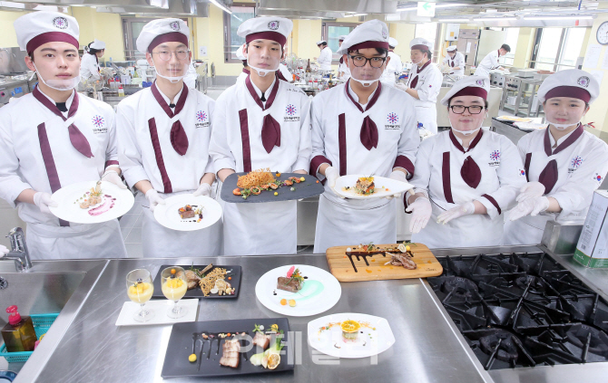 [포토]'학생들의 요리 경연대회'