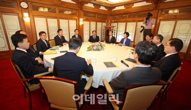 [포토]이낙연 국무총리의 모두발언
