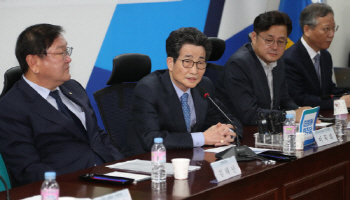 '취업 대신 창업' 내건 文정부…제2의 쿠팡 키운다