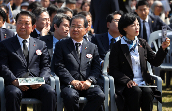 추미애, 홍준표 겨냥 "한반도 평화, 못마땅하다는 사람 있다"