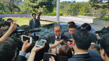 [구본무 별세] 반기문 전 총장 "존경하는 기업인..마음 아파"