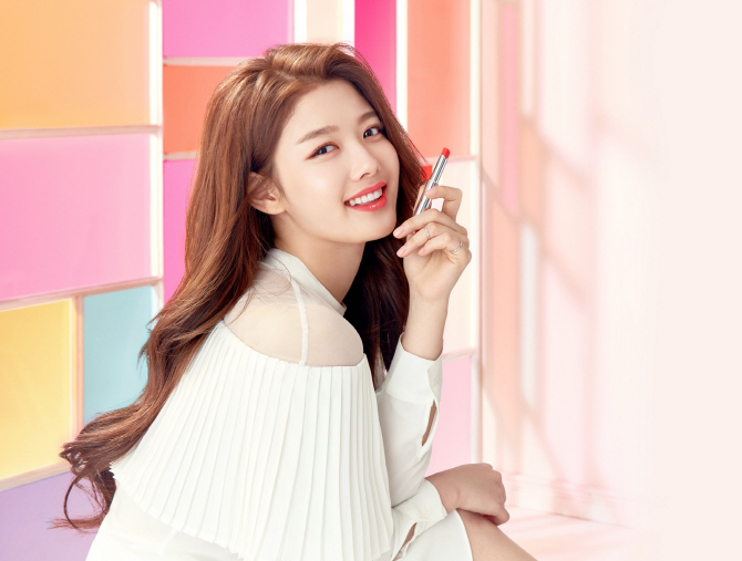 성년이 된 1999년생, 어떤 선물이 어울릴까