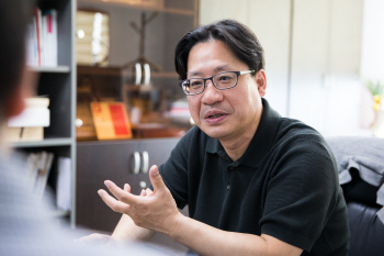 "DMZ에 울려 퍼질 평화의 노래…멈춰선 철마도 춤추게 할 것"