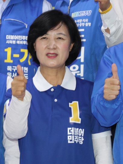 첫 주말, ‘낙동강벨트’ 훑는 민주 vs ‘수도권 공략’ 한국당