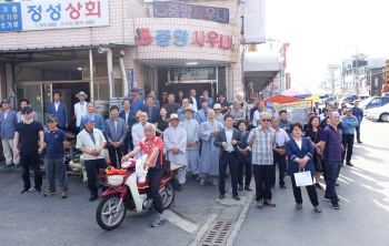  "김경수 앞서지만 노인네들 마음 알 수 없어"