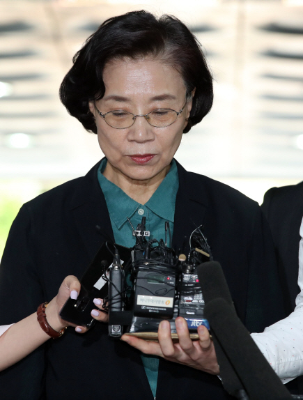 '직원 폭행·폭언' 이명희 영장기각…法 "증거인멸 소명 부족"(상보)