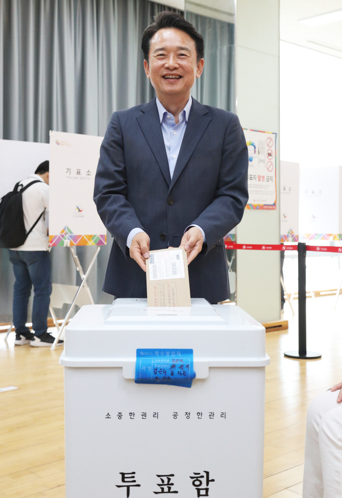  남경필 "경기도민, 정책과 인물 검증 보고 판단하실 것"