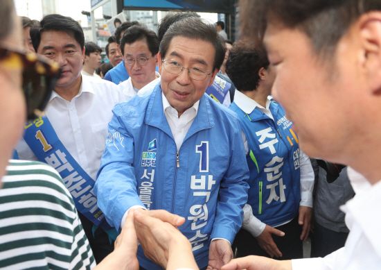 박원순, 원주·김포·안양 등 11개 기초단체장 후보와 정책협약