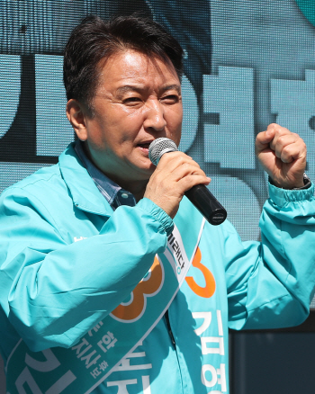 "이미소 편지 읽고 부끄러웠다"...김영환, 책임 느낀 김부선 스캔들