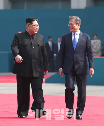 "남북경제회담 준비하자"..인사·조직 확 바뀐 세종관가