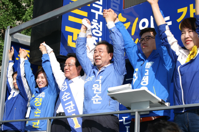 박원순, 선거운동 첫날과 마지막날 '강남에서'