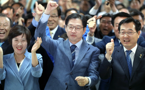 김경수 "경남의 선택, 대한민국 정치의 새 이정표"