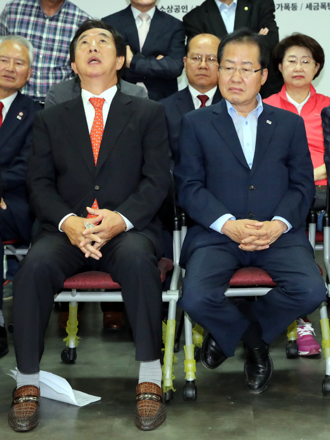 홍준표 '사퇴 만류' 靑청원 쇄도, "훌륭한 국정파트너"