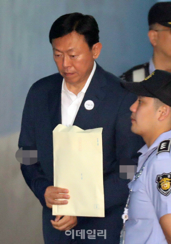 '국정농단 사건' 신동빈 롯데 회장, 보석 청구