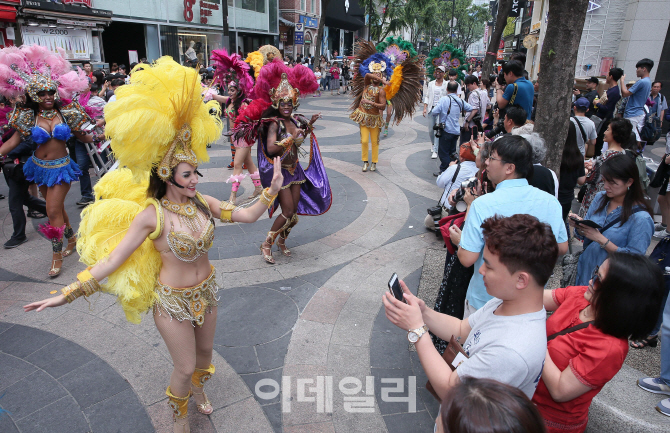 [포토]'여름엔 삼바 카니발'