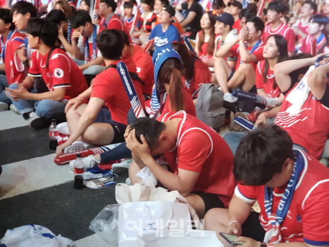 "안 볼수는 없고"…헛발질 대표팀에 '나홀로 월드컵' 늘었다