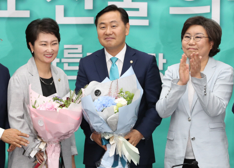 한국당 “김관영 바른미래 원내대표, 야권공조 힘 모아달라”