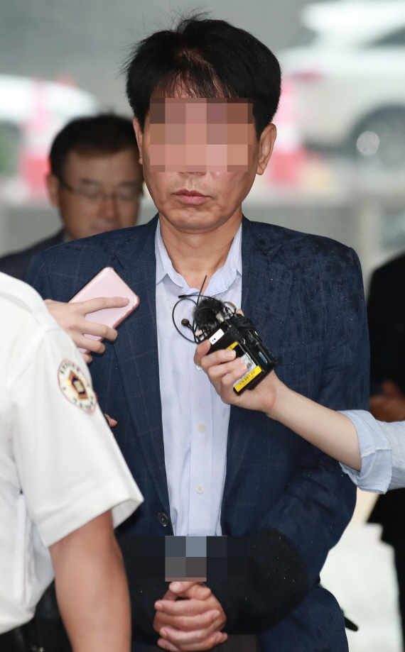 '삼성 노조와해 공작' 前 노동부장관 보좌관 구속