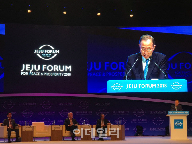 반기문 "한미동맹 흔들 수 있는 결정 경계해야"