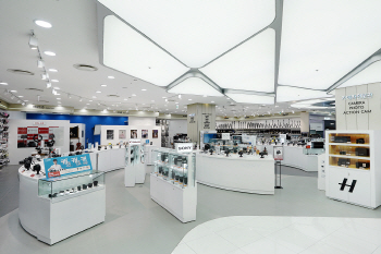 롯데하이마트, ‘프리미엄 카메라 전문관’ 오픈