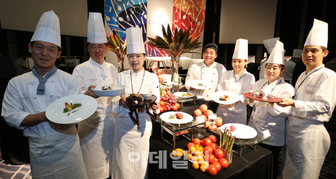 포토]셰프들이 직접 공개한 신세계조선호텔의 가을 신메뉴