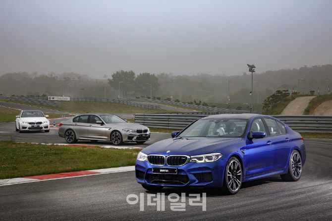 비즈니스세단과 고성능의 완벽한 융화…BMW ‘M5’