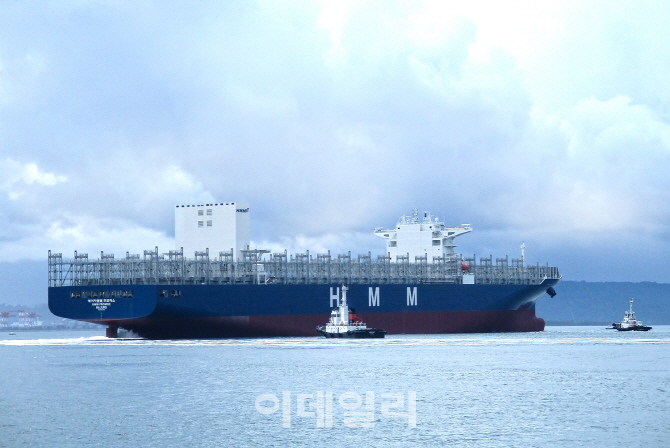 현대상선, 1만1000TEU급 컨선 취항…"세계 유일 스크러버 장착"