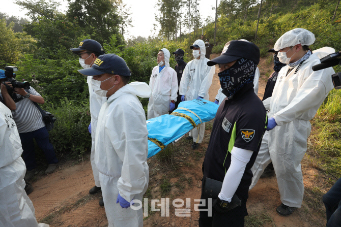 "계획된 살인" 경찰, 강진 실종 여고생 父친구 피의자로 전환