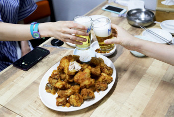 [여행] '통닭'부터 '냉면까지'…대구 원조를 맛보다