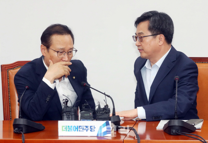 [포토]대화하는 김동연-홍영표