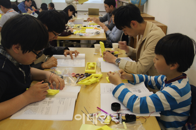 한화시스템, 여름맞이 어린이 체험·교육 봉사활동