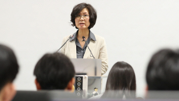 '여성검사 30%'에도 간부급은 8% 그쳐