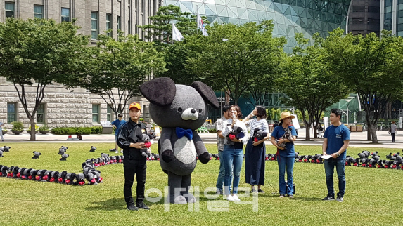 "먹지 말고 안아주세요"…초복 맞은 동물애호가들의 아우성