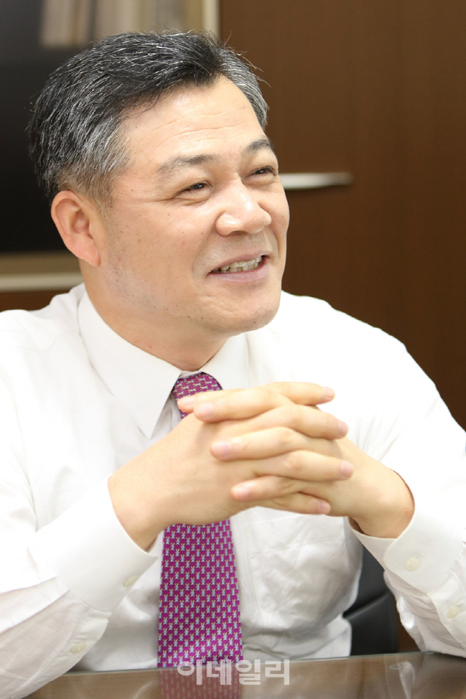 LX, 사장 공석 석달만에 최창학 대구디지털산업진흥원장 영입