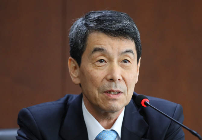 이동걸 회장 "산은 자본여력ㆍ수익 열악…빈 곳간 채울 것"