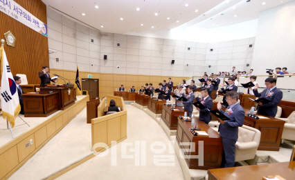 몰표에 취했나…감투 다툼에 날새는 대전지역 기초의회