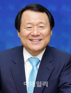 염홍철 전 대전시장, 한남대 석좌교수로 임용