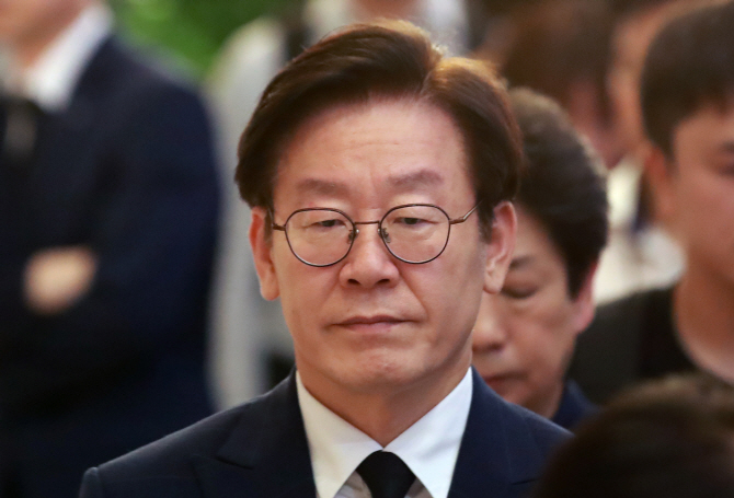 靑청원도 나왔던 김사랑 강제입원 의혹… "영화 시나리오 아니고 실화"