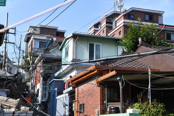 박원순 시장 옥탑방 뒷집서 40대 남성 고독사