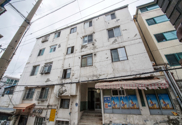 서울 용산구 'D등급' 서부제일아파트 보수공사