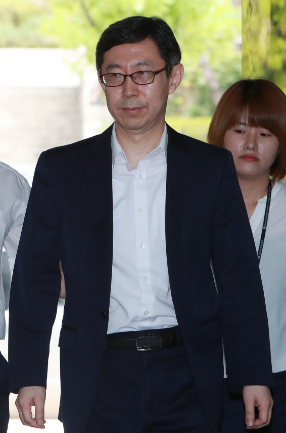 '공정위 불법취업 비리' 신영선 前부위원장 결국 '구속'