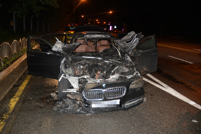 '리콜 대상' BMW 520d, 하남서 또 불