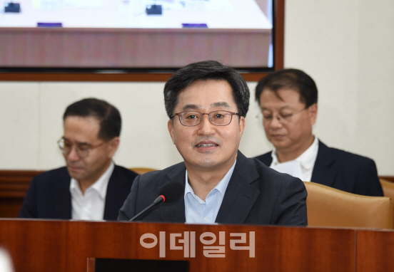 김동연, 플랫폼 경제 '올인'.. 대기업 혁신성장 생태계 동행하나