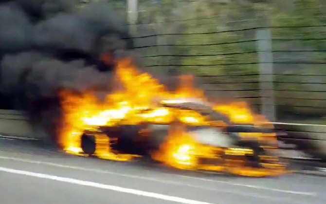 또 화재 BMW, 리콜 대상 아닌 M3…"14일 운행정지 발표"